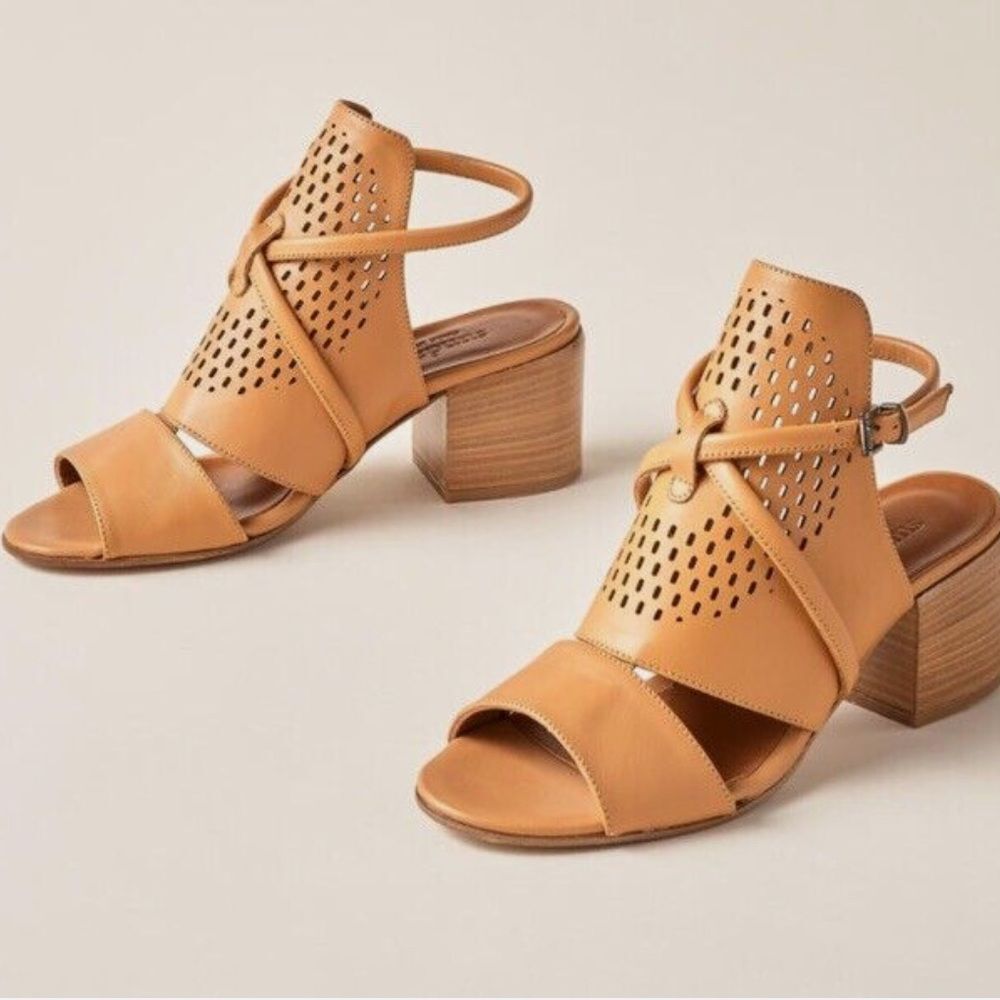 Sundance Tan Leather Heeled Gianna Sandals 39 (8.5) Boho Chic Coastal Vacation